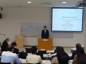 国土交通省大臣官房付　一般財団法人不動産適正取引推進機構　研究理事兼調査研究部長　小林正典　客員教授による特別講義「不動産市場改革と地方創生」開催報告