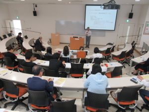 株式会社ワイズ・ナビ　代表取締役社長である佐藤義孝　客員教授による特別講義「激動の時代を生き抜く！～経営の起爆剤ベンチャービジネス～」開催報告