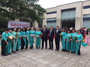 ベトナム　タンロン大学を訪問