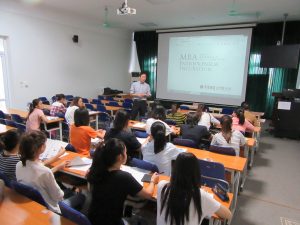 ベトナム　ハノイ国家大学外国語大学を訪問