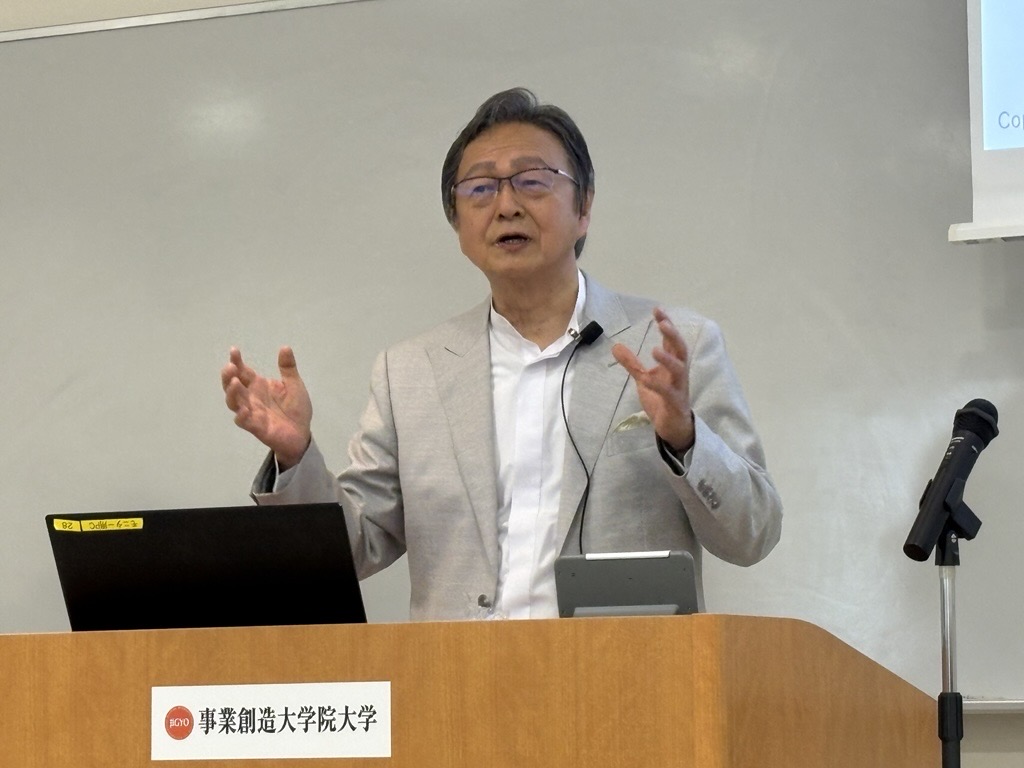 吉井信隆客員教授(インターウォーズ株式会社代表取締役社長)による特別講義を開講しました