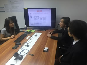 本学修了生企業を訪問